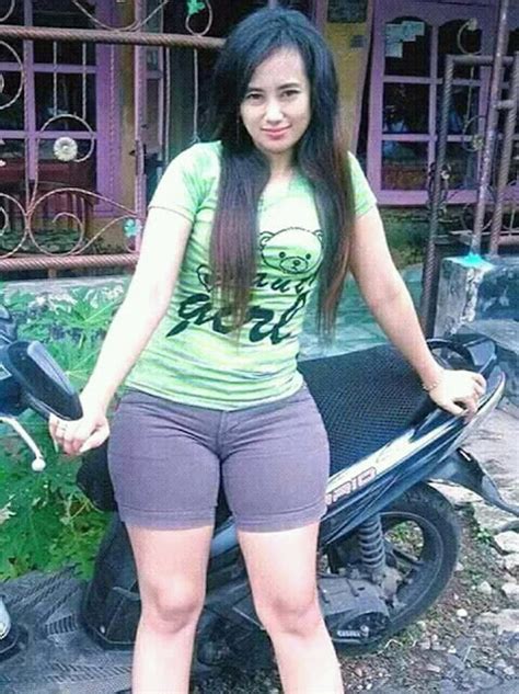 ngentot memek tembem mulus